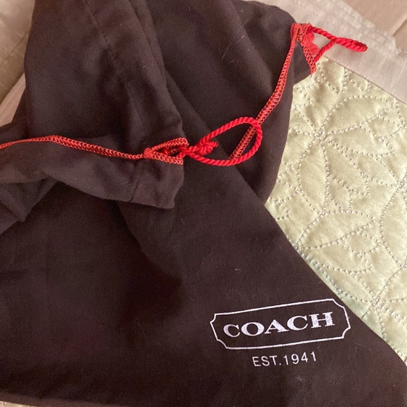EUC barely even worn; Vintage LOVED COACH shiny brown shoulder hobo bag - Picture 6 of 6